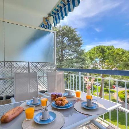 Lovely - 5min From - Happy