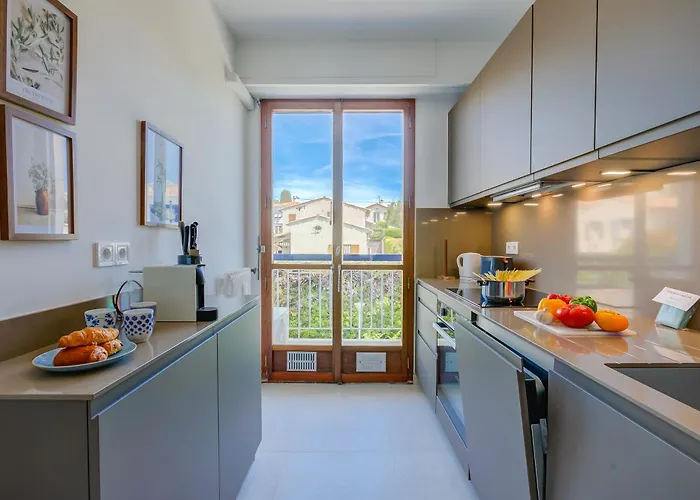 Sea Breeze Duo Apartments ז'ואן-לה-פינס